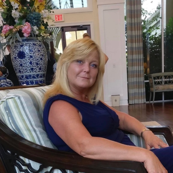 Meet your Posher, Andrea - Picture 1 of 1